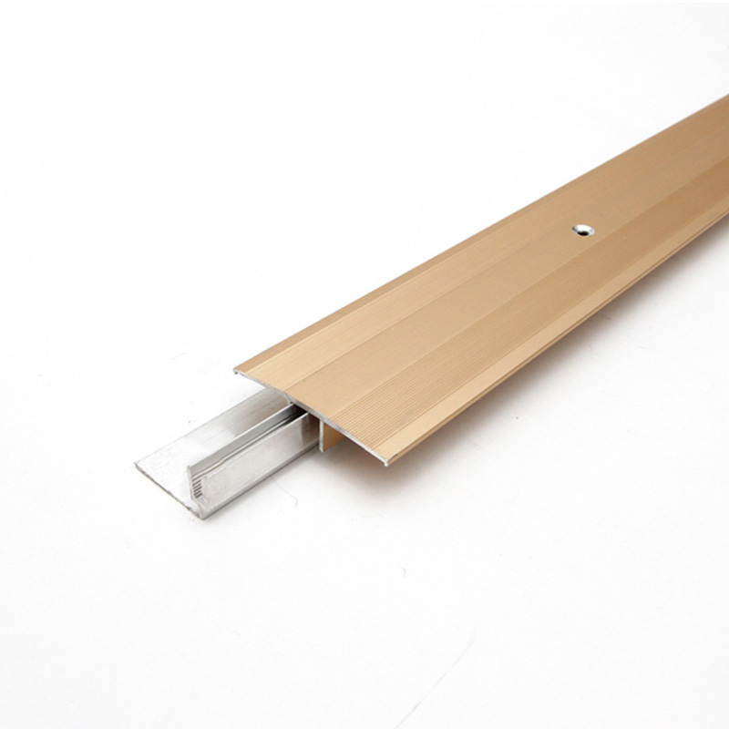 Переходная полоса от плитки к полу