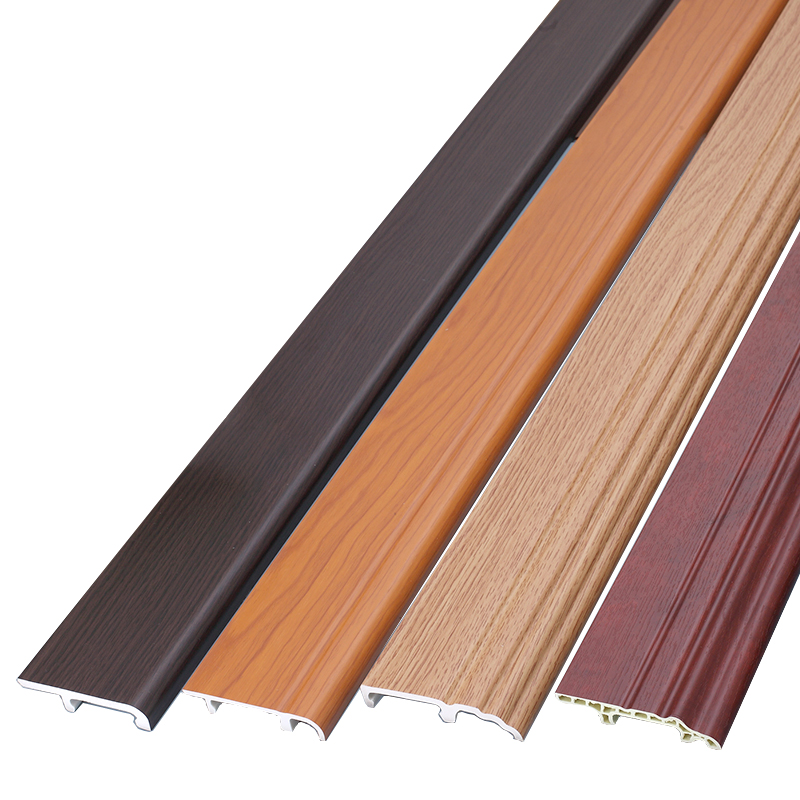 пластиковый плинтус на стену