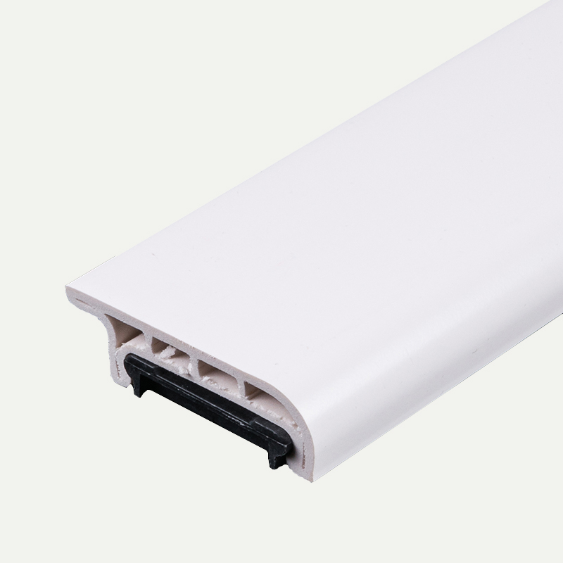 пластиковый плинтус