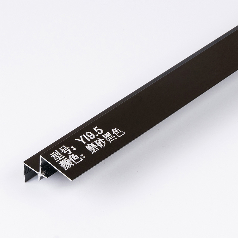 Отделка внутреннего угла плиткой