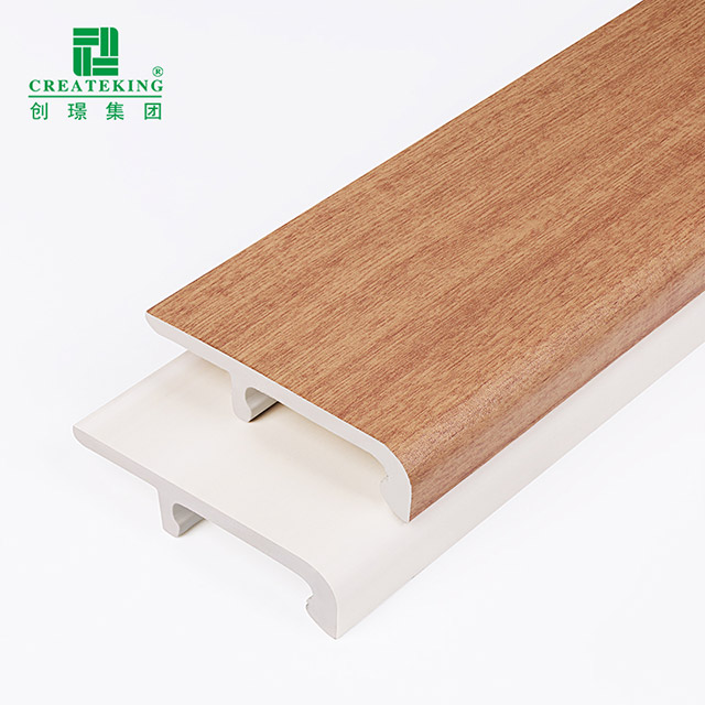 Плинтус с зажимом из ПВХ 75*15 мм