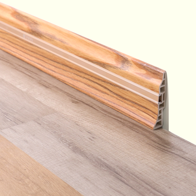 пластиковый плинтус на стену