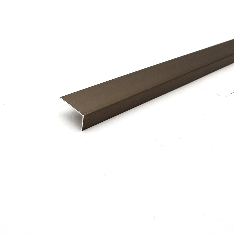 отделка края плитки