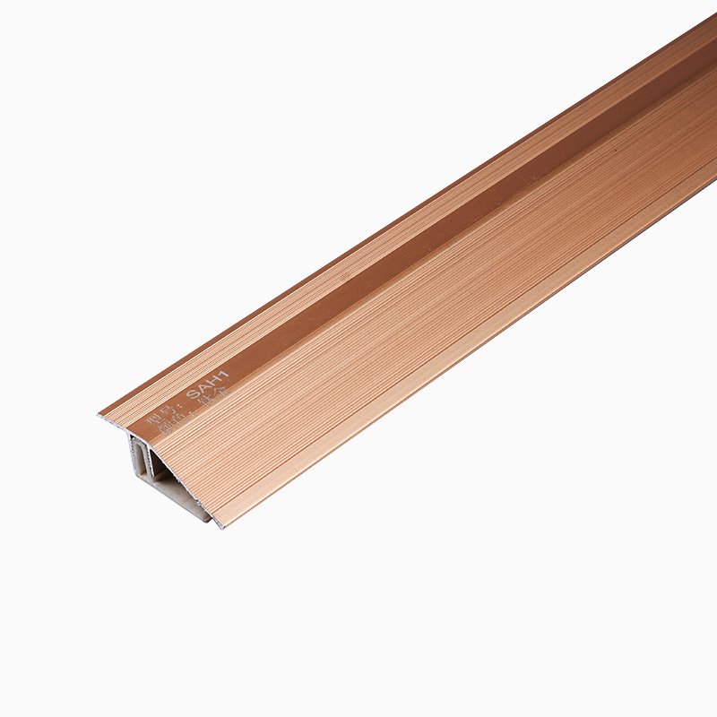 Переходная планка для внутреннего пола из металла