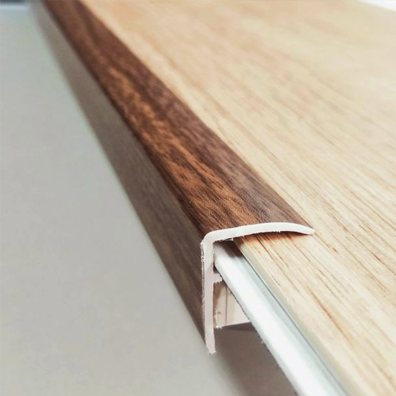 Бортовые планки внутренней F-образной лестницы