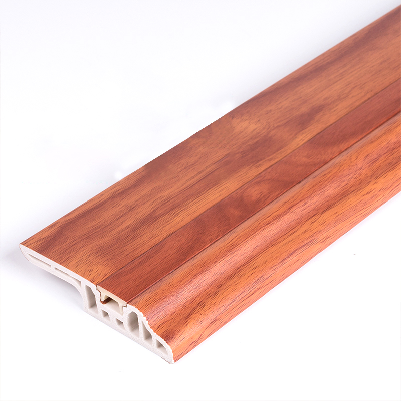 пластиковый плинтус