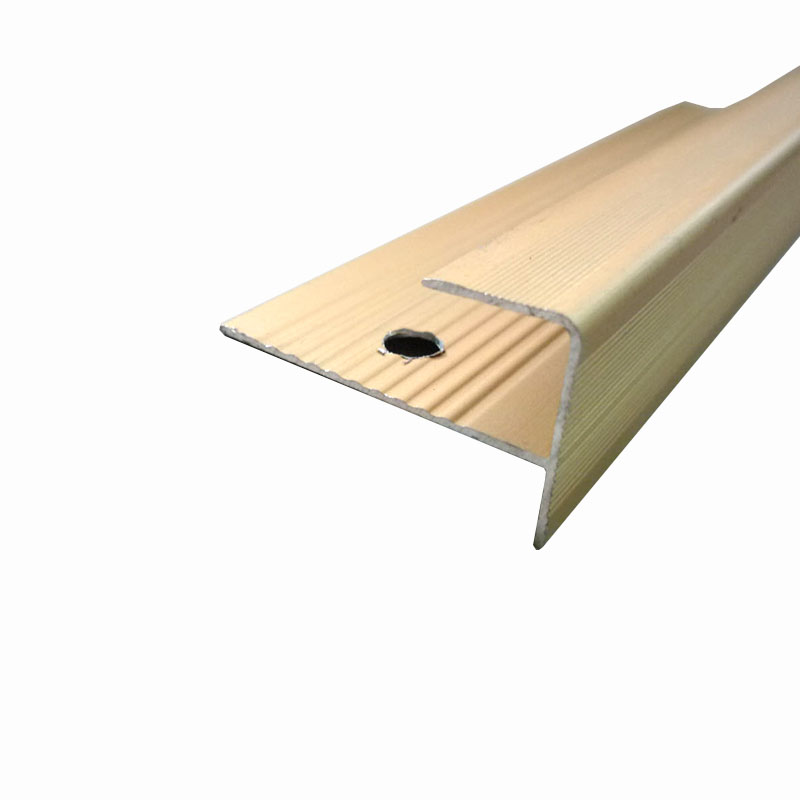 отделка края плитки