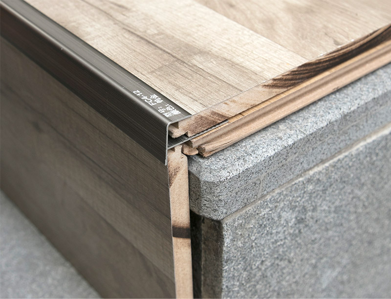 Наличники для лестниц в современном стиле