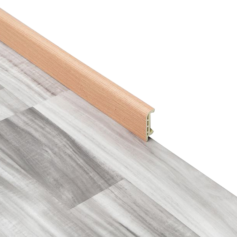 пластиковый плинтус