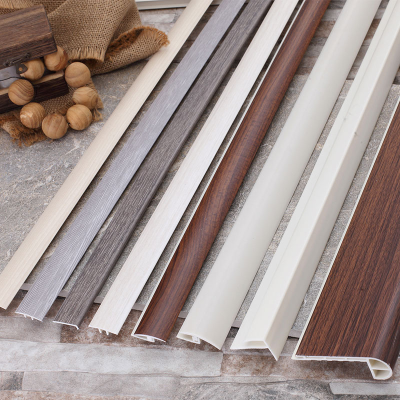 Прочные F-образные края лестницы.