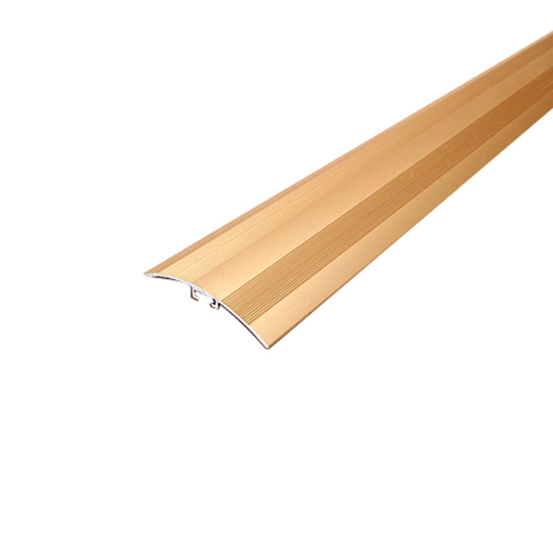 Переходная полоса от внутренней плитки к полу