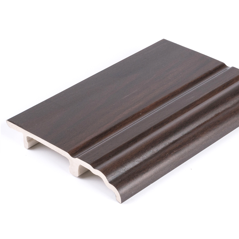 пластиковый плинтус