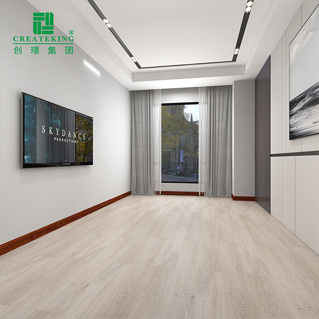 Плинтус-карандаш из ПВХ 75*18 мм