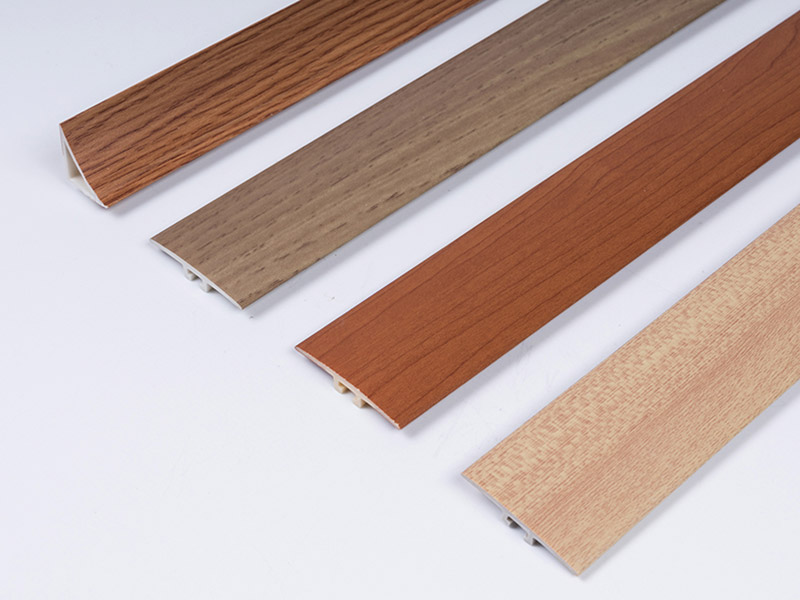 Пороговая планка двери из ПВХ под дерево 42*6,6 мм