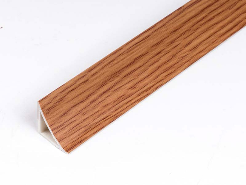 Внутренние угловые кромки из ПВХ 20*20 мм