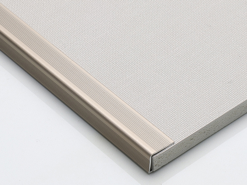 Квадратная кромка ламината