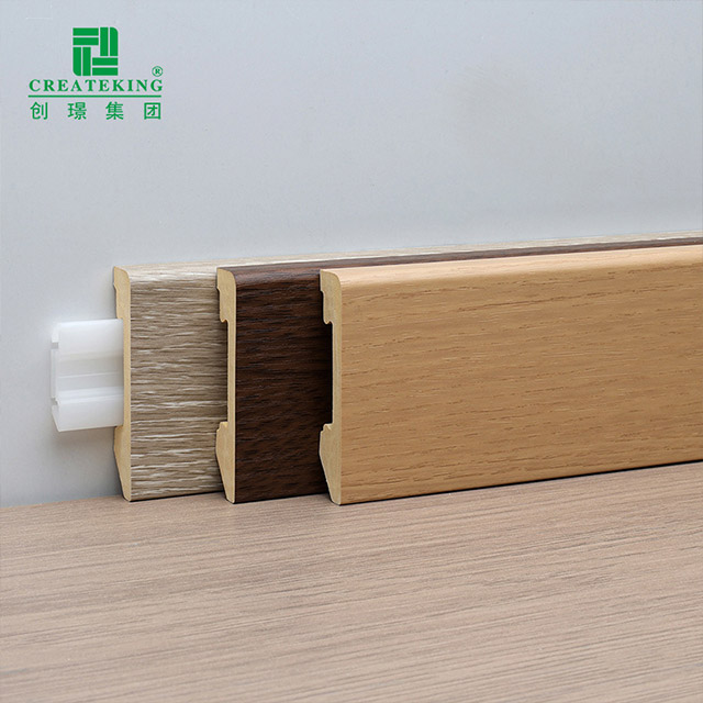 Плинтус из твердого ПВХ 60*12 мм с клипсой