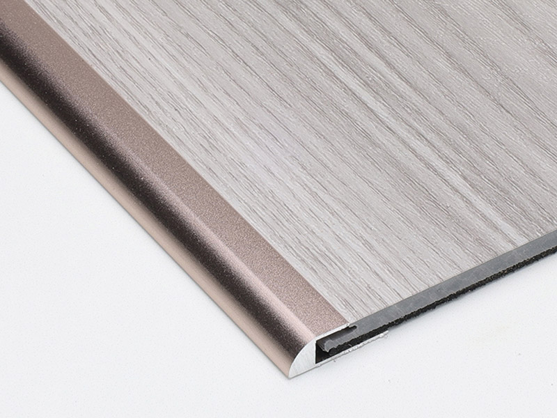 Бордюрная полоса для пола в форме буквы С из розового золота