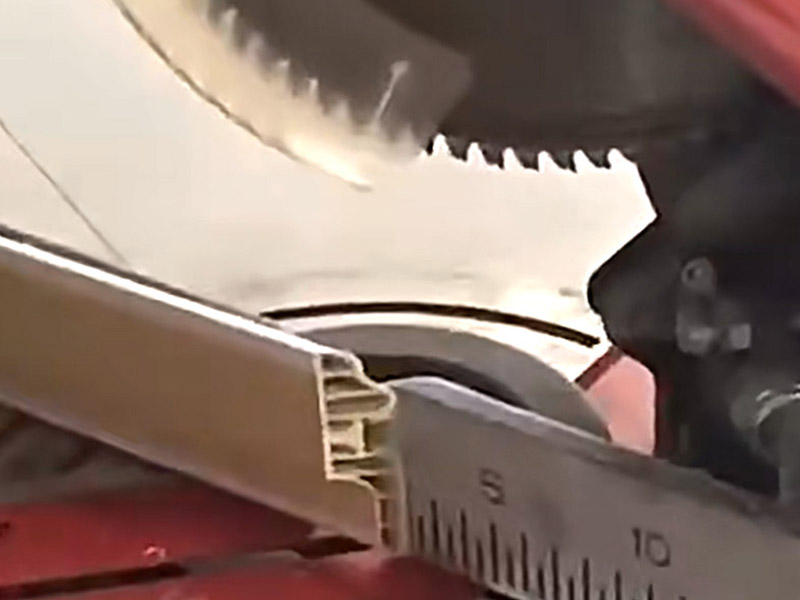 ПВХ плинтус