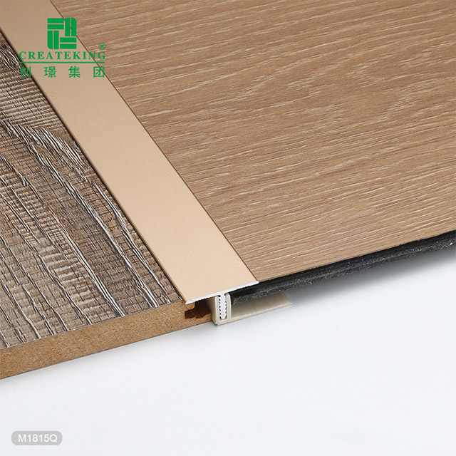 Алюминиевый пороговый редуктор для пола 15,9x32 мм