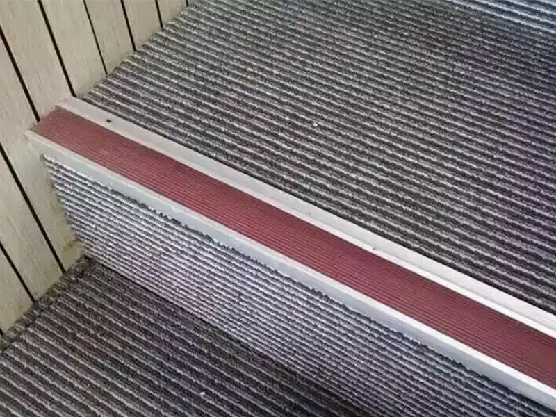 Полоски для лестниц