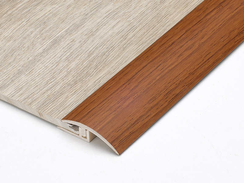 Пороговый редуктор SPC 32*4 мм