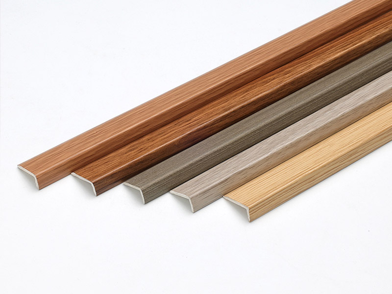 Г-образные планки для деревянного пола