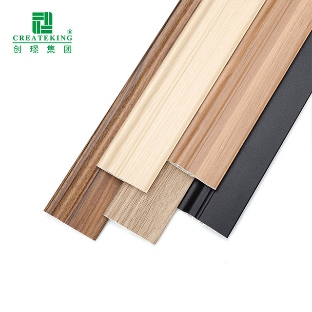 Полый плинтус из ПВХ 70*16 мм с несколькими полостями