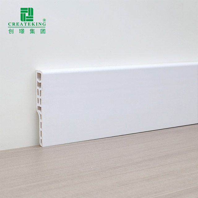 Квадратный плинтус SPC 70*12 мм