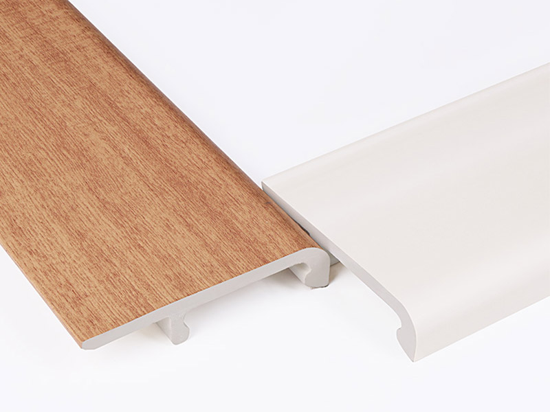 Плинтус с зажимом из ПВХ 75*15 мм