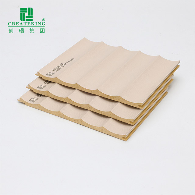 Стеновые панели с вогнутыми рифлеными стенками 128*7,8 мм