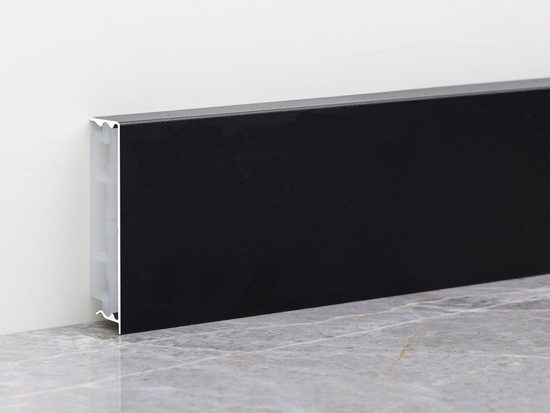 Плинтус из алюминиевого сплава 39,7*11,7 мм