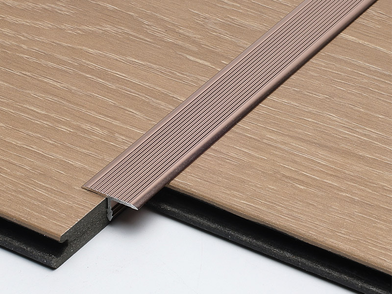 Т-образная алюминиевая накладка