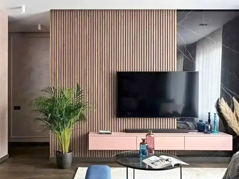 Стены из деревянных реек все еще в моде?