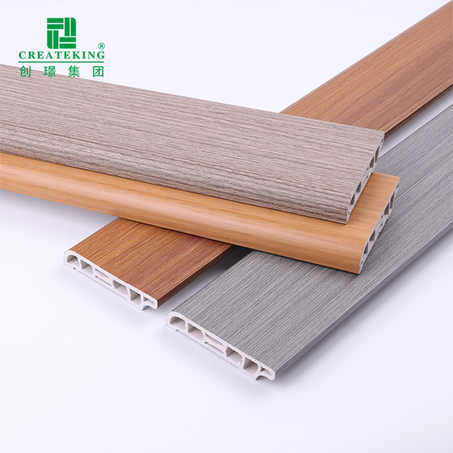 Плинтус из ПВХ с деревянным зерном 60*15 мм