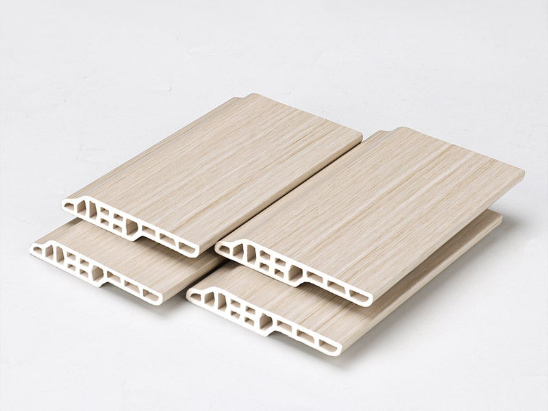 Плинтус из ягненка из ПВХ 80*14 мм