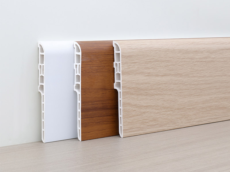 Высокий плинтус SPC 100*13 мм