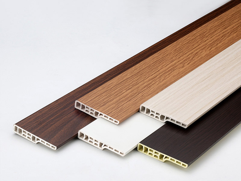 Квадратный плинтус SPC 70*12 мм