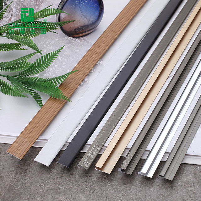 Переходная полоса для пола С-образной формы 22x6 мм 