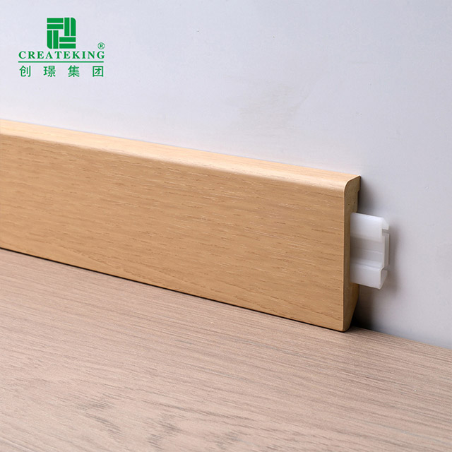 Плинтус из твердого ПВХ 60*12 мм с клипсой