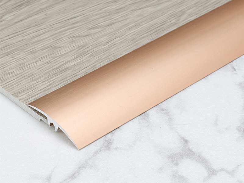 Универсальная отделка напольного покрытия