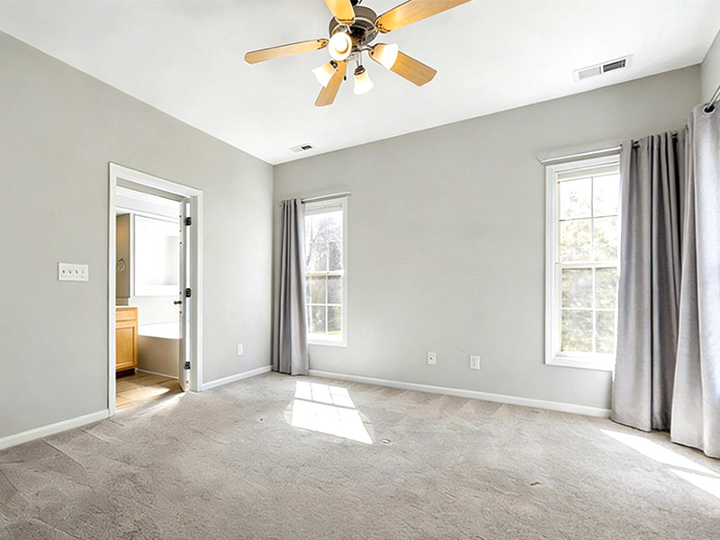 Полезен ли пенополистироловый плинтус?