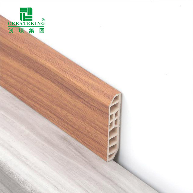 Плинтус из ПВХ 75*15 мм