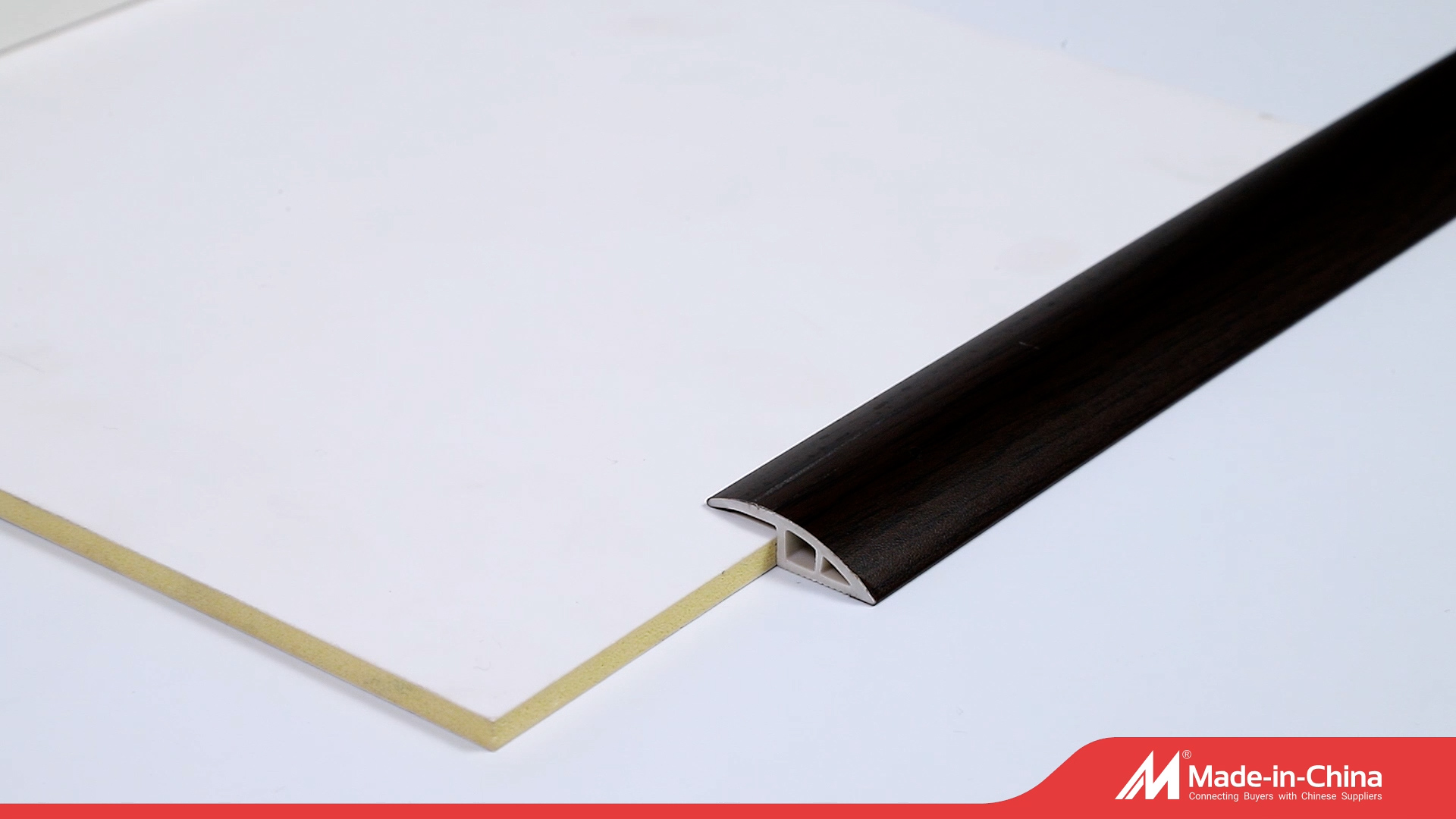 Переходник для пола из ПВХ 28*5 мм (WD1)