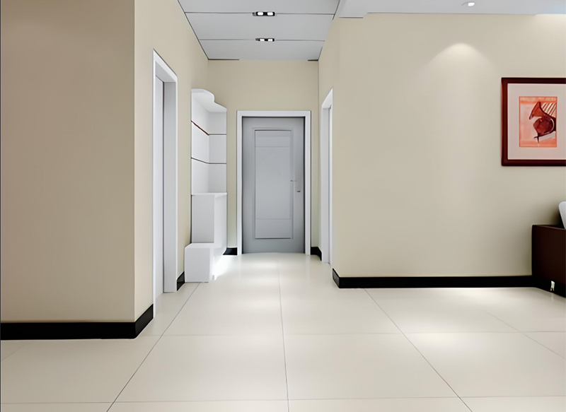 Все, что вам следует знать о плинтусах из нержавеющей стали