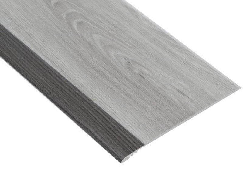 Редуктор напольного покрытия SPC 40*7 мм