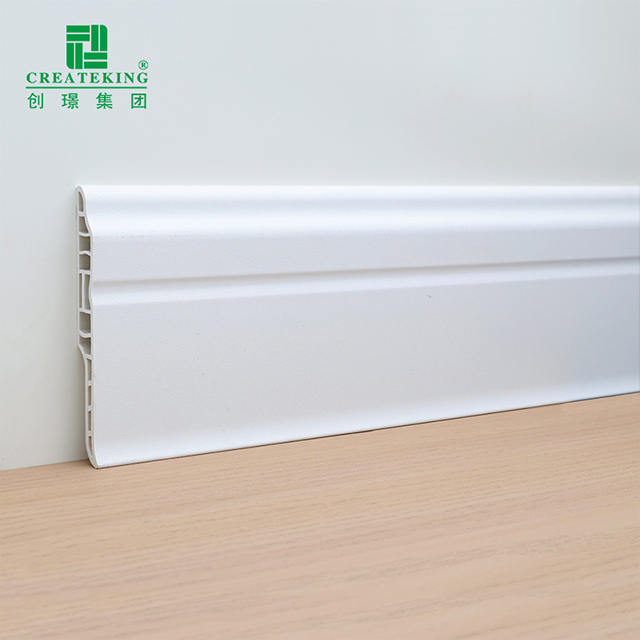 Плинтус с языком ягненка из ПВХ 95*15,5 мм