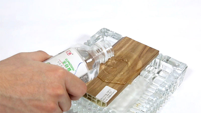 Являются ли плинтусы из ПВХ водонепроницаемыми?