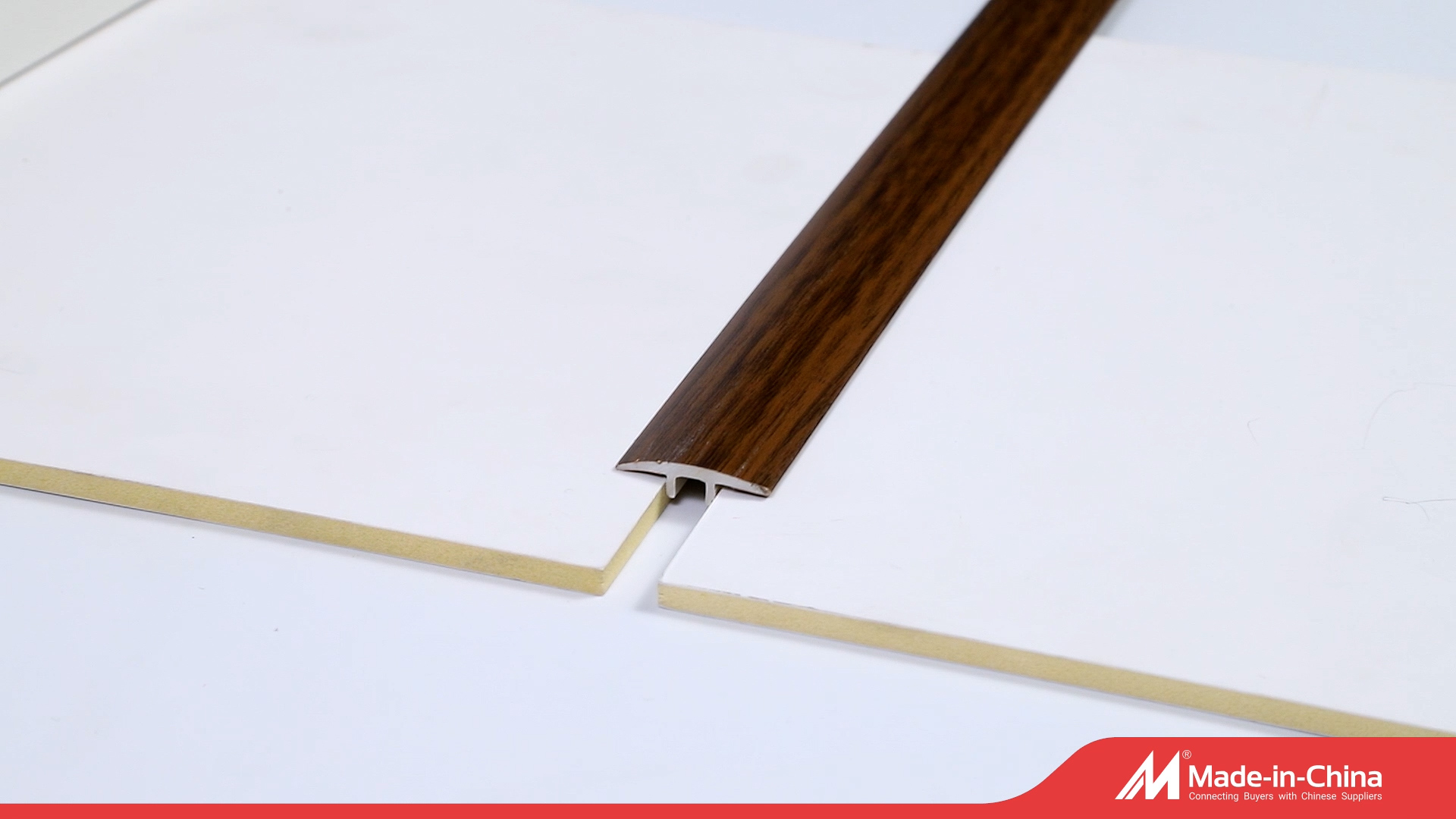 Т-образный профиль SPC 25*3 мм (ST2)