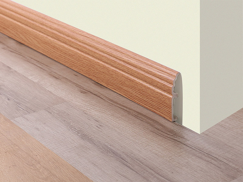 Плинтус с зажимом из ПВХ 85*16 мм